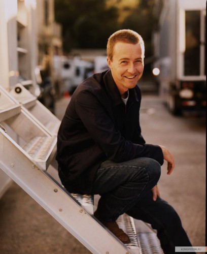 kinopoisk.ru-Edward-Norton-576004.jpg