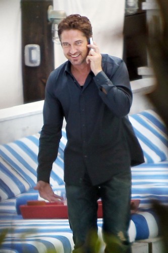 Gerard+Butler+Gerard+Butler+Waves+Balcony+5gPmIAgusylx.jpg