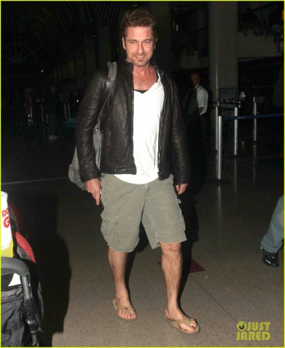 gerard-butler-despierta-america-appearance-06.jpg