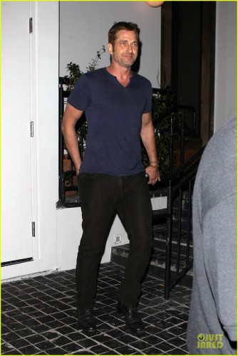 gerard-butler-cecconi-dinner-after-god-of-egypt-news-01.jpg