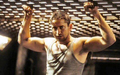 gerard-butler-is-the-bricklayer-63884-00-470-75.jpg