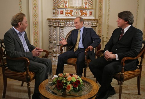 2008-11-15_Владимир_Путин,_Эндрю_Ллойд_Уэббер,_Константин_Эрнст.jpeg