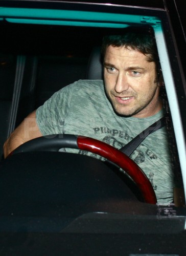 FP_1730077_Scottish_Acting_Hunk_Gerard_Butler_Out_In_Hollywood_wtmk.jpg