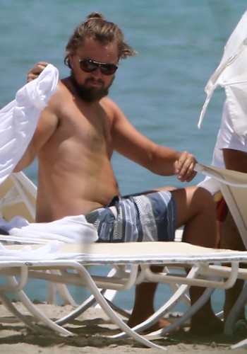 Shirtless-Leonardo-DiCaprio-Miami-Beach-2014-Pictures.jpg
