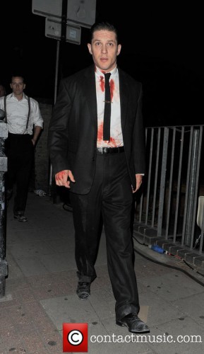 tom-hardy-filmset-of-new-gangster-movie_4300648.jpg