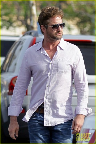 gerard-butler-geostorm-adds-amr-waked-04.jpg