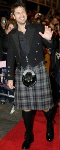 Gerard Butler Kilt2.jpg