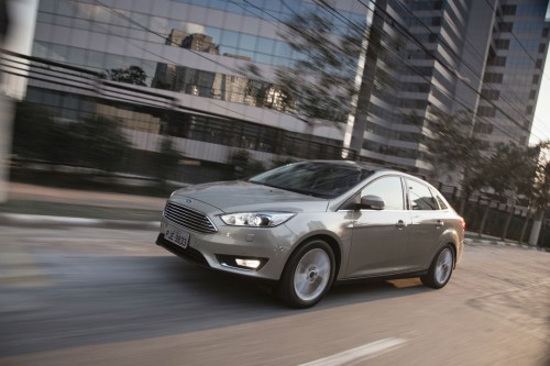 focus-fastback.jpg