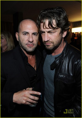 gerard-butler-has-a-heart-for-children-041.jpg