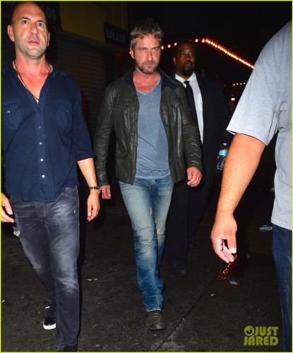 leonardo-dicaprio-gerard-butler-up-down-nyc-04.jpg