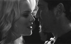 tumblr_m9r6y48OLH1qbwrnuo10_250.gif