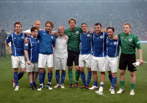 Gerard+Butler+Mark+Owen+Marvin+Humes+seen+0KRYwQUCMYOl.jpg