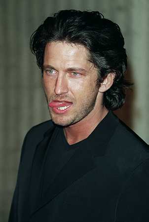 209547079_oh9Ws-O.jpg