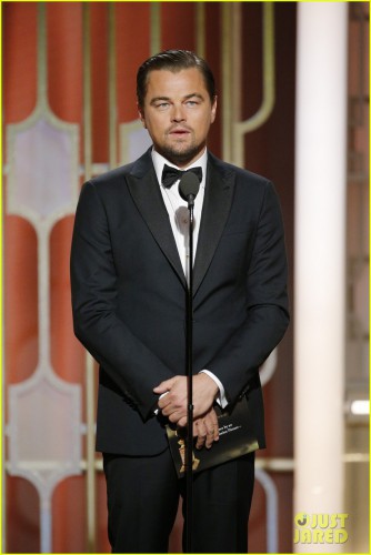 brad-pitt-leonardo-dicaprio-golden-globes-2017-04.jpg