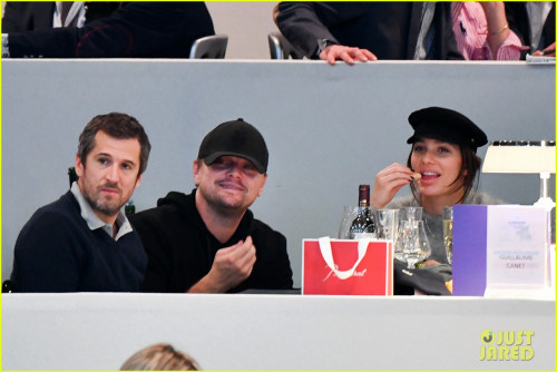 leonardo-dicaprio-camila-morrone-paris-longines-03.jpg