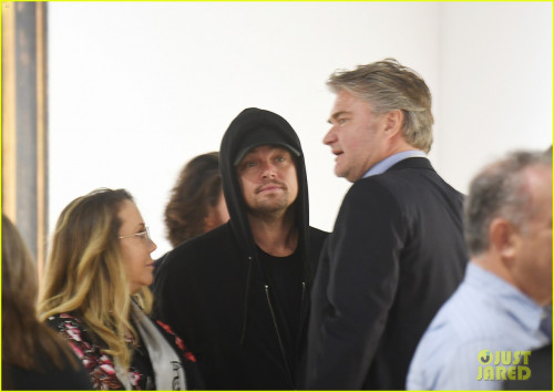 leonardo-dicaprio-art-basel-03.jpg