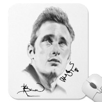 alexander_skarsgard_by_kristin_bauer_van_straten_mousepad-p144747928502189941z7oxv_210.jpg