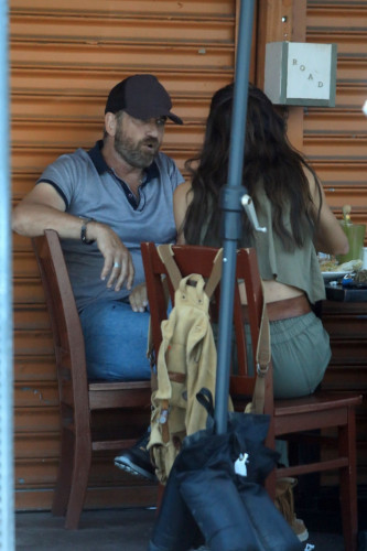 morgan-brown-and-gerard-butler-at-kings-road-cafe-in-west-hollywood-05-06-2021-3.jpg
